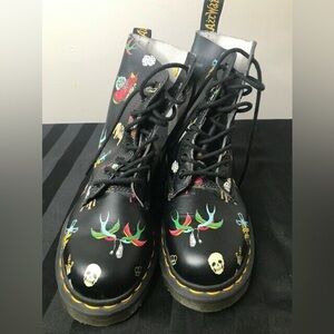 Dr marten 1460 pascal tattoo boots